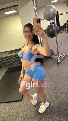 Sabrina - Masajista erótica en Genève
