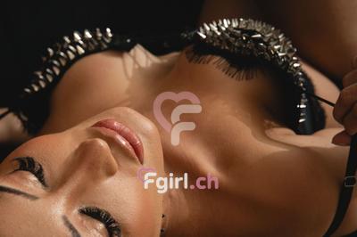 Sabrina - Masseuse érotique à Genève
