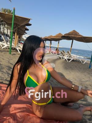 Sara - Masajista erótica en Eaux-vives
