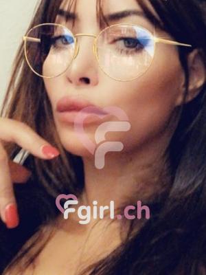 Sara - Dominatrice BDSM à Genève
