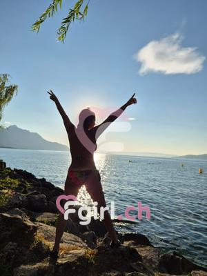 Sara - Escort a Montreux
