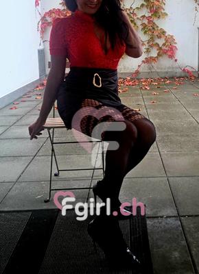 Sara - Escort in Montreux
