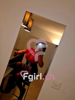 Sara - Escort in Montreux

