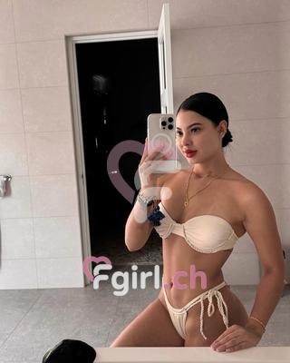 Sara - Escort in Lausanne
