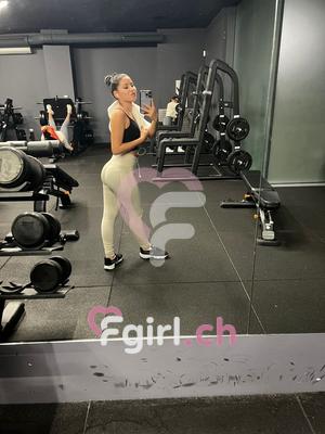 Sara - Escort in Fribourg

