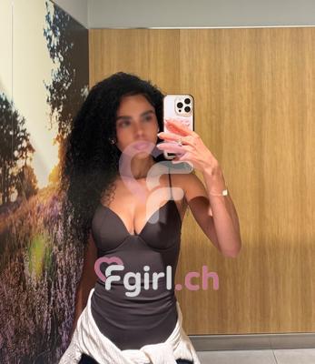 Sara - Escort in Genf
