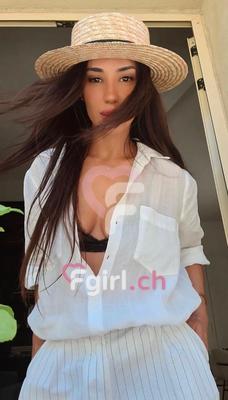 Sara - Escort in Lausanne
