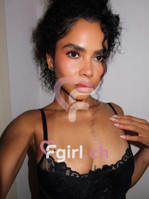 Sara - Escort en Genève
