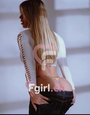 Sara - Escort à Genève
