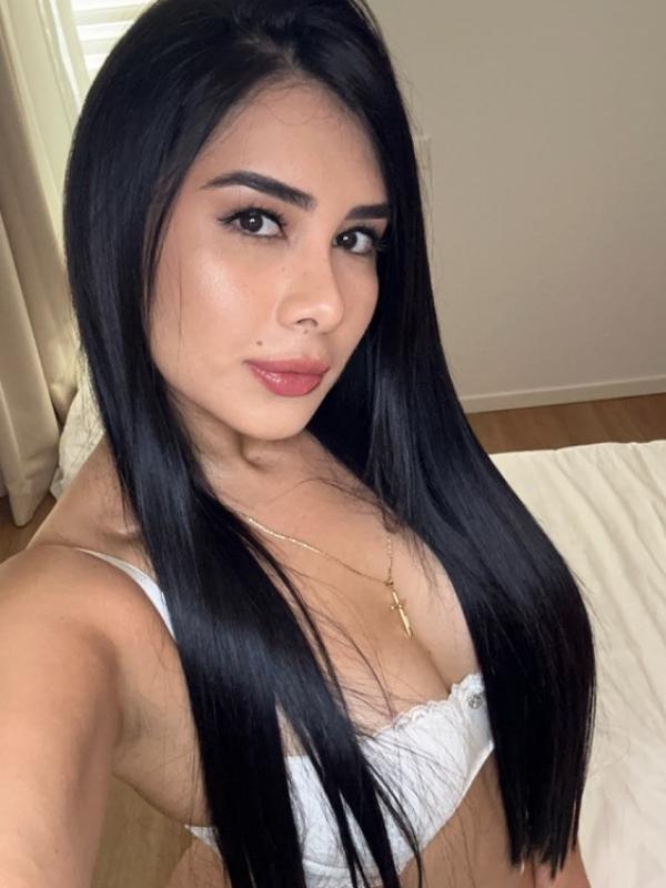 Sara - Escort in Bulle
