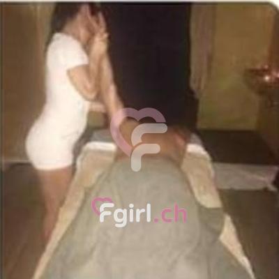 Sara - Masseuse érotique à Le Locle
