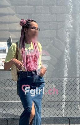 Sara - Escort en Genève
