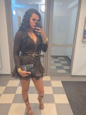 Sara - Masseuse érotique à Genève

