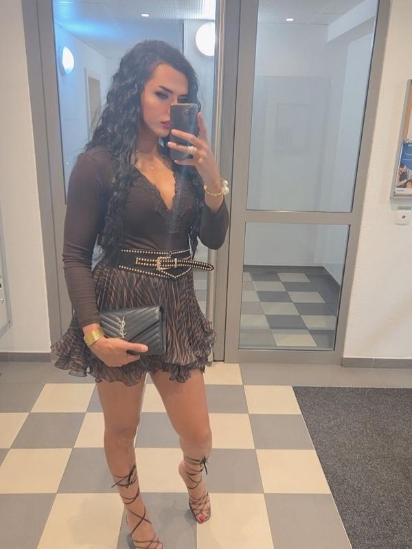 Sara - Masseuse érotique à Genève
