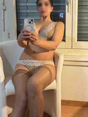 Sarah - Escort en Fribourg
