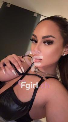 Sarah - Escort in Romont
