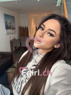 Sarah - Escort in Romont