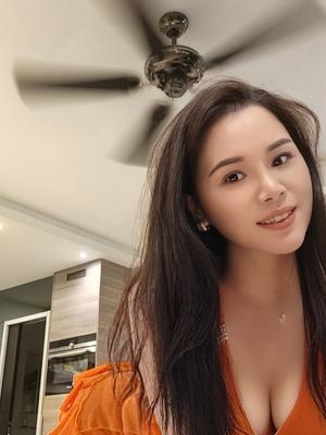 Sasa Lin - Escort a Genève
