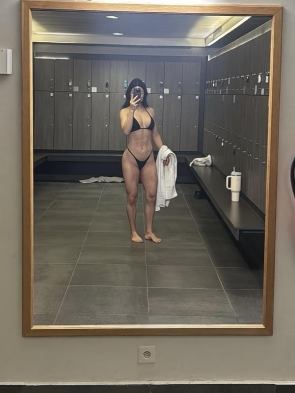 Sayuri - Escort in Geneva
