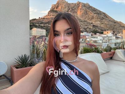 Scarlet - Escort à Genève
