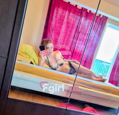 Scarlett - Escort in Saxon