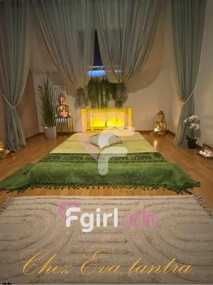 Selena - Masseuse érotique à Neuchâtel
