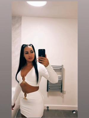 Selena - Escort à La Chaux-de-Fonds
