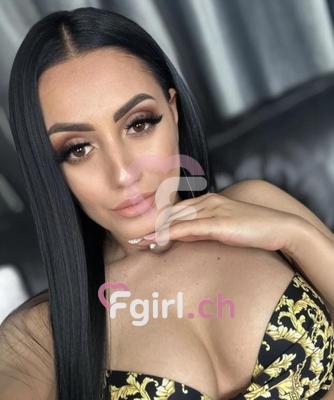 Selena - Escort à Neuchâtel