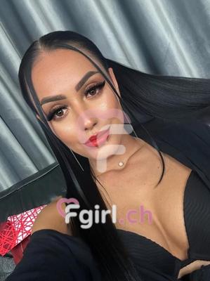 Selena - Escort à Neuchâtel