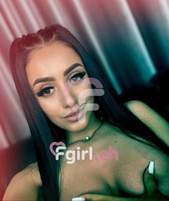 Selena - Escort à Neuchâtel