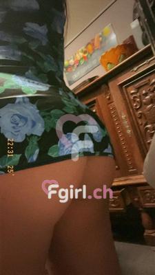 Selina - Escort à Fribourg
