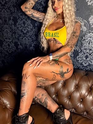Seline - Escort in Monthey
