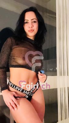 Eloa - Masajista erótica en Lausanne
