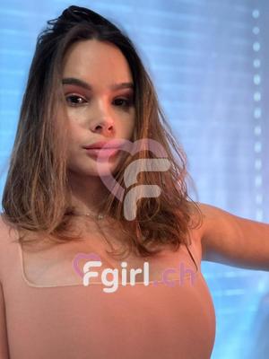 Serena - Masseuse érotique à Lausanne
