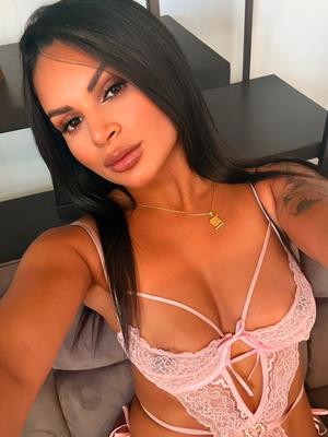 Alicia - Escort in Plainpalais
