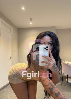Shantal - Escort in Plainpalais