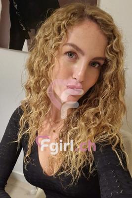 Sharon - Escort à Genève