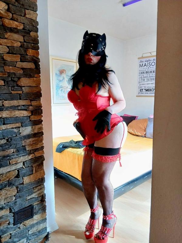Tv Sheisy - Transsexual in Collombey
