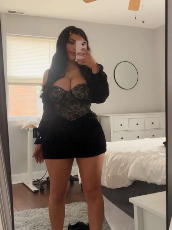 Shera - Escort in Geneva
