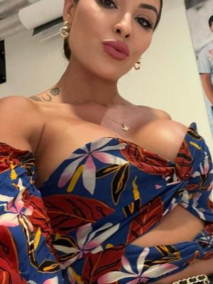 Shira - Escort in Yverdon-les-bains
