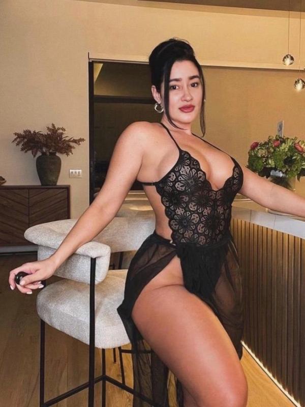 Sifia - Escort en Fribourg

