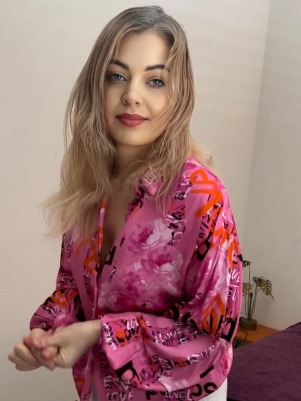 Silke Tantra - Masseuse érotique à Châtel-Saint-Denis

