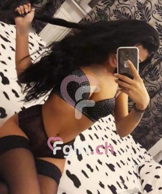 Simona - Escort a Lausanne
