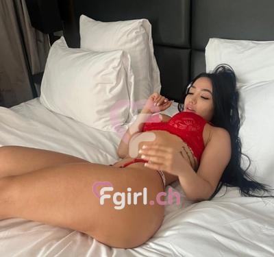 Sofia - Escort in Eaux-vives
