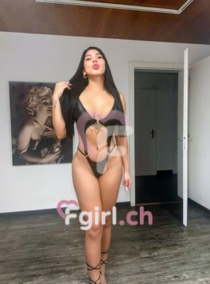 Sofia - Escort in Plainpalais
