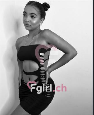 Sofia - Escort in Fribourg
