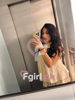 Sofia - Escort in Crissier
