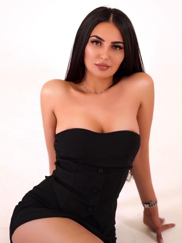 Sofia - Escort in Aarau
