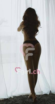Sofie - Massaggiatrice erotica a Crissier
