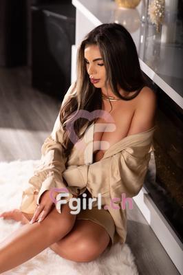 Sonia - Massaggiatrice erotica a Aigle
